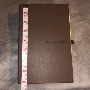Louis Vuitton box